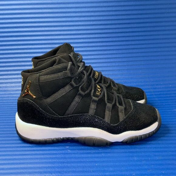 Size 7Y- GS Nike Air Jordan 11 Retro Heiress Black Stingray 2017 Women’s 8.5 - Picture 1 of 8
